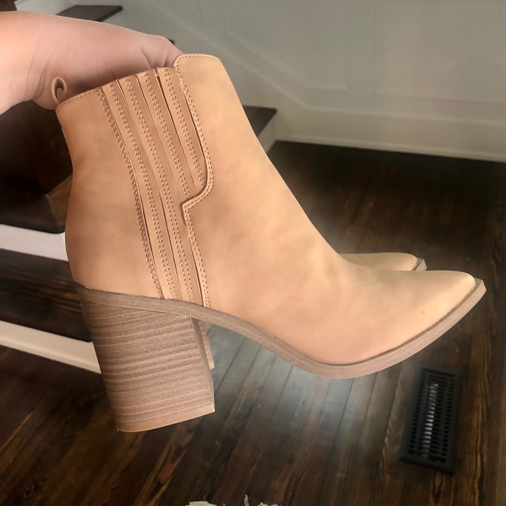 Size 10 Camel Colored Bootie w/ Heel